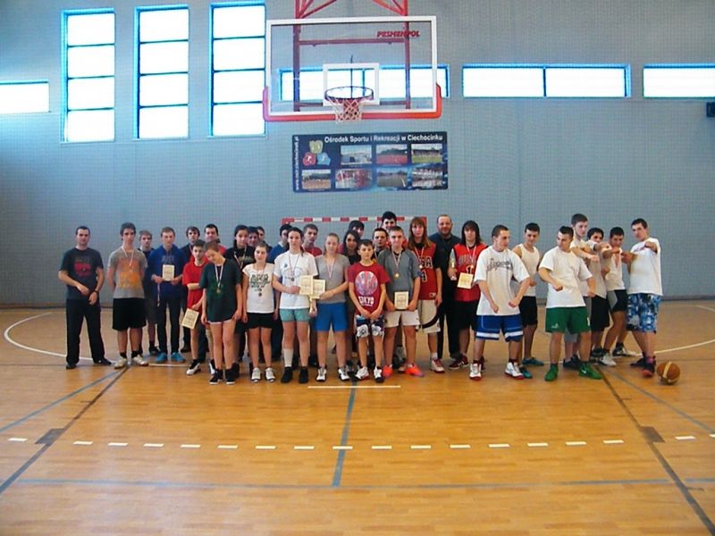 Turniej piłki koszykowej - Młode Koszykarskie Talenty 2013